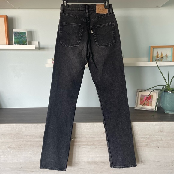 Vintage High-waisted Black Wash Straight Leg Jeans - Picture 2 of 10
